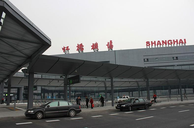 上海虹桥机场，提供排烟阀、消声器、静压箱、等通风设备 - 副本.png